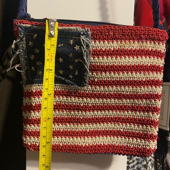 Amanda Smith Patriotic Flag Purse Crossbody - Picture 4 of 9